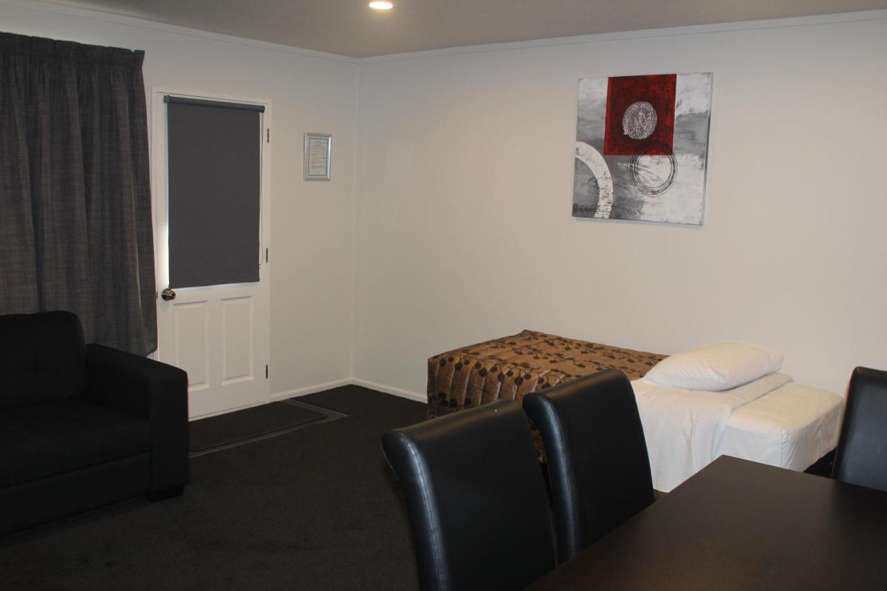 Riverlea Motel Гор Екстер'єр фото